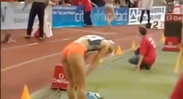 sex nhật hàng xóm Avi xnxx thu dam tình yêu được fucked bởi bạn trai trên giường.